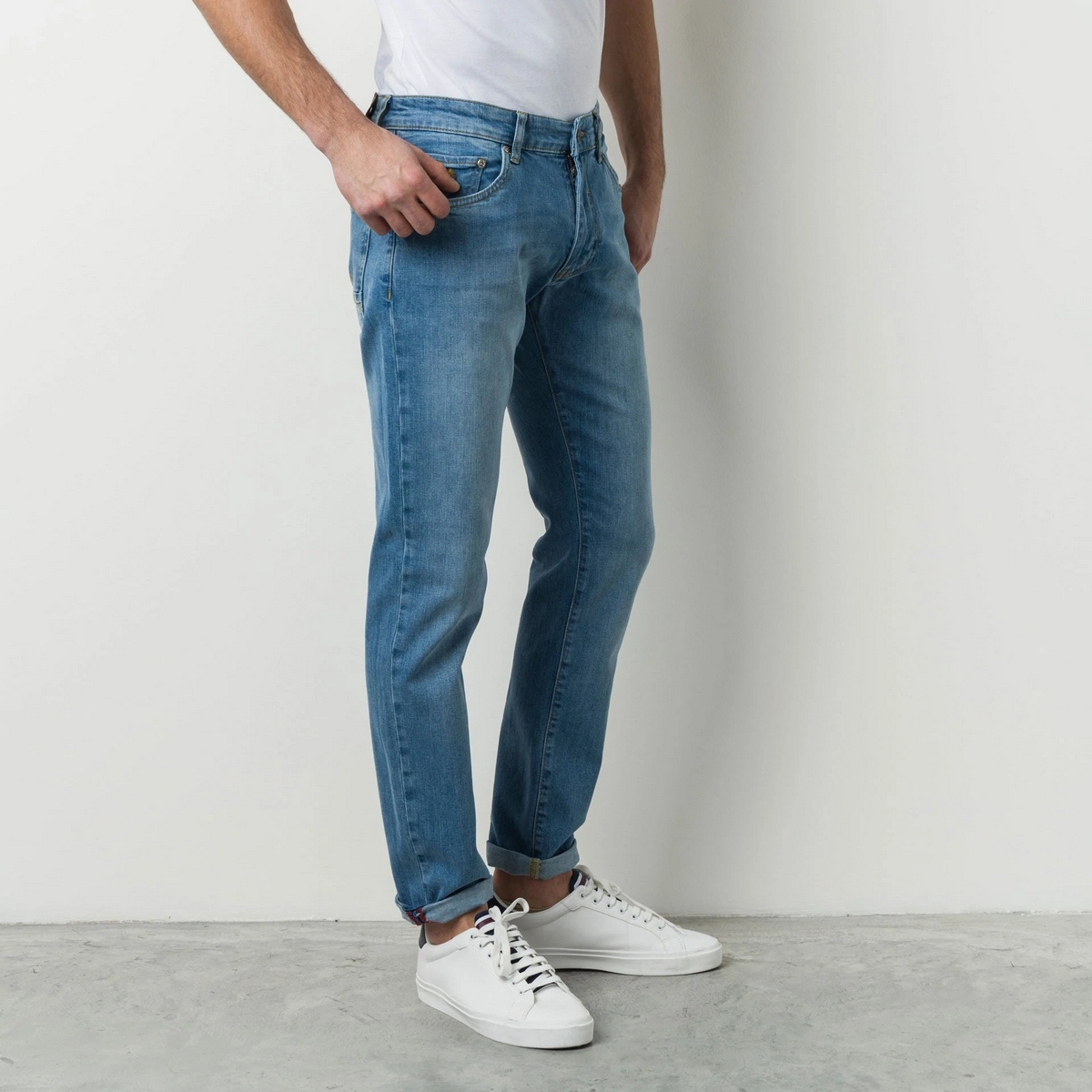jeans-chiari-uomo-257rrr-1.jpg