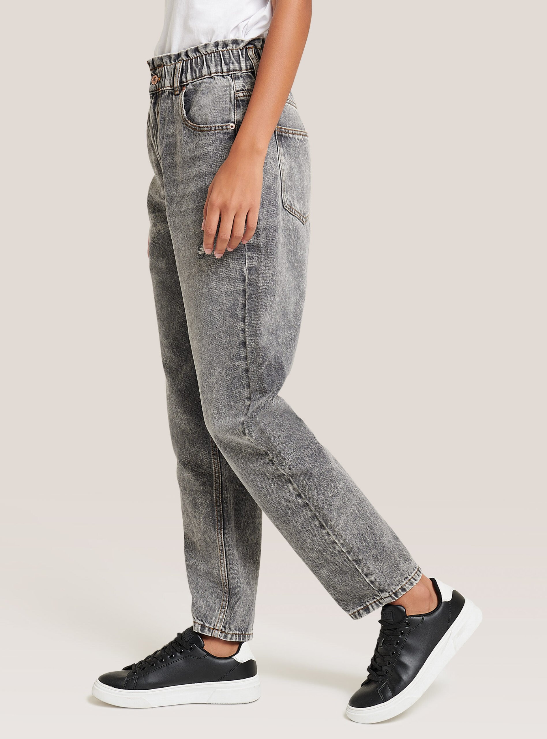 jeans-elastico-in-vita-749vjn-1.jpg