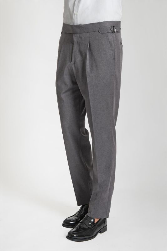 pantaloni-con-pinces-957ont-1.jpg