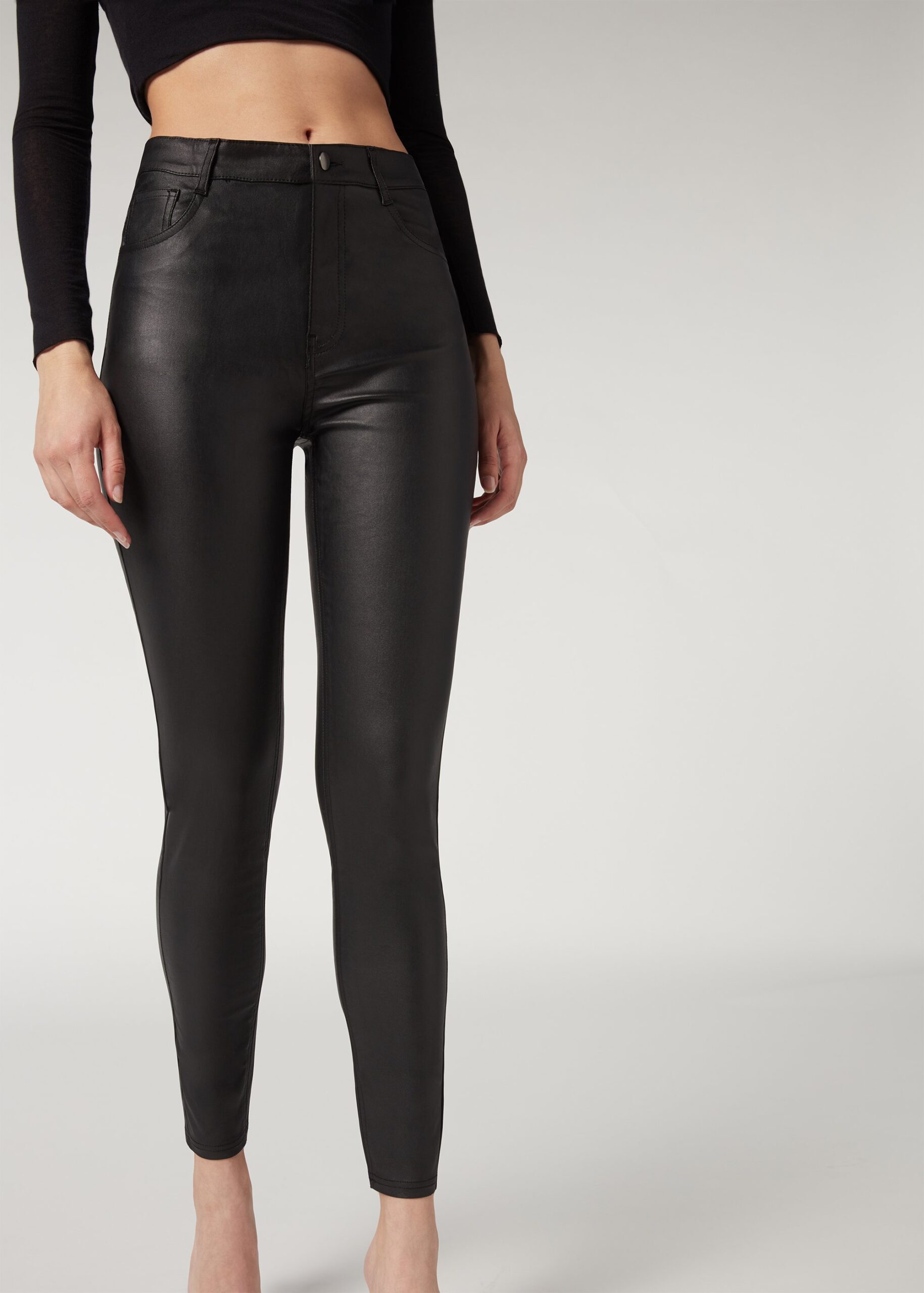 pantaloni-ecopelle-calzedonia-573eue-1.jpg